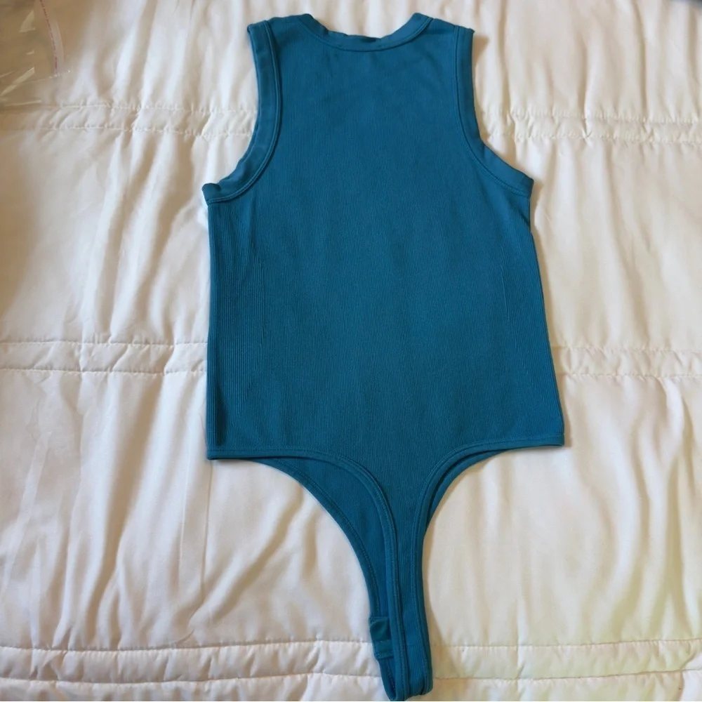 Happily Grey Women's Sleeveless Ribbed Crew Neck Bodysuit Teal Size M/L